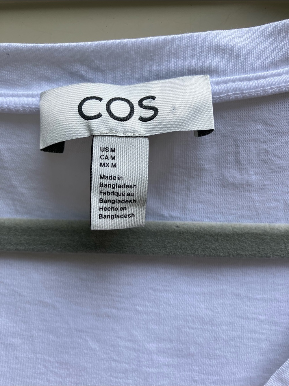 100% cotton COS white tee neutral summer staple layering medium deep v neck - Picture 6 of 9